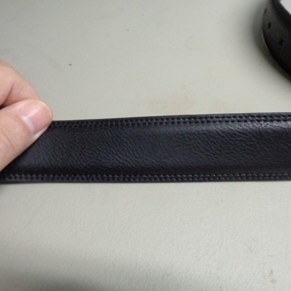 New Columbia Tigard black active stretch belt mens size 42-44 - Picture 5 of 6